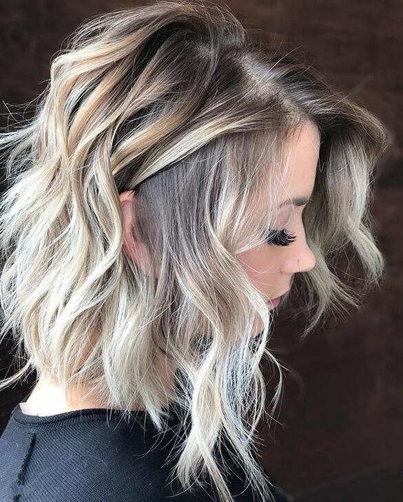 DISHEVELED LAYERED BLONDE COLORED LOB