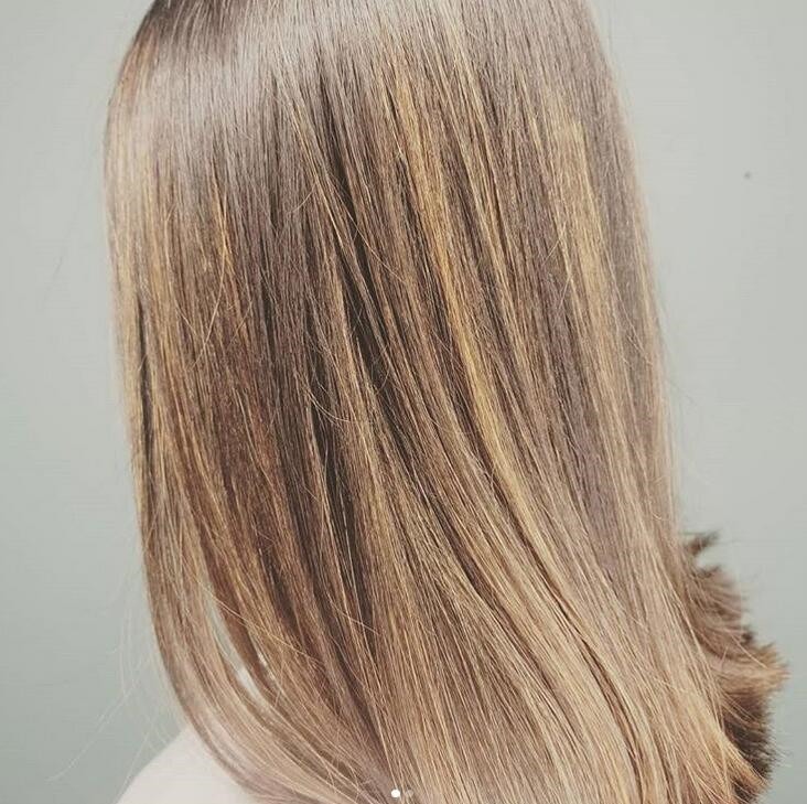 Simple Blonde Highlights on Brown Hair