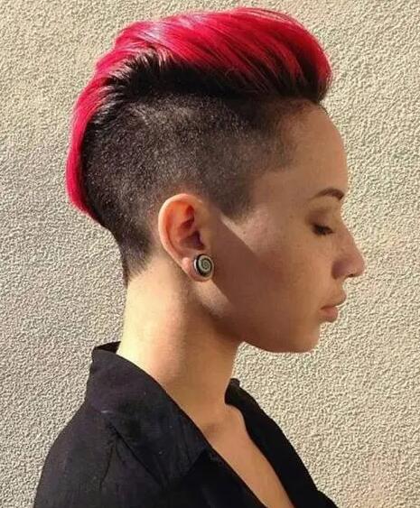 Red mohawk for ladies