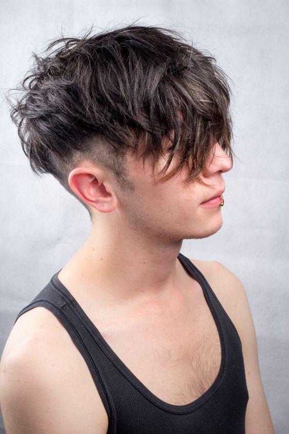 30 Cool Mushroom Haircuts For Men With Short Hair