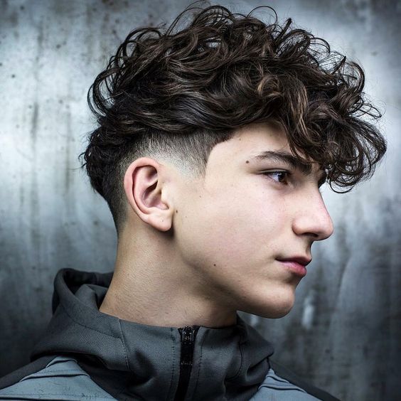 Messy wavy mushroom cut