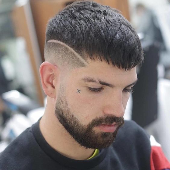 Mushroom cut with a side line