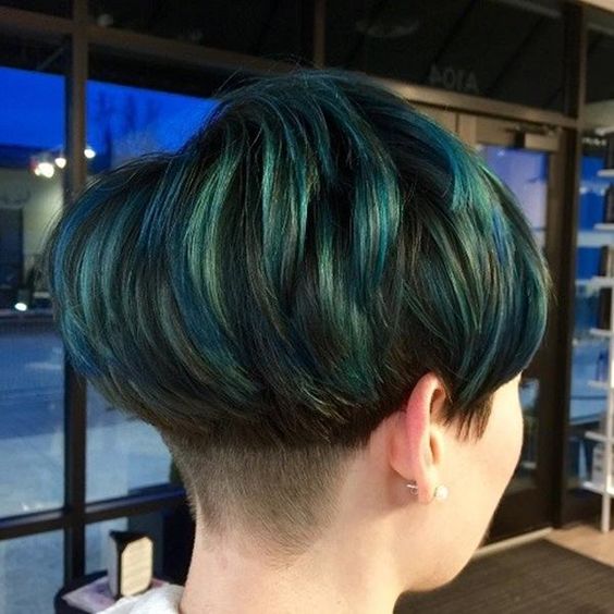 Mushroom cuts with green highlights