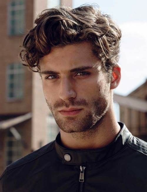 30 Cool Mushroom Haircuts For Men With Short Hair