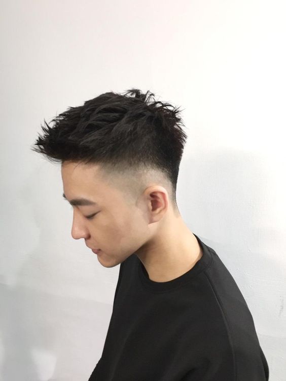 Undercut Mohawk with Hard Fade