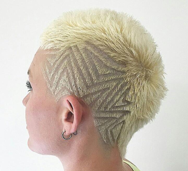 The cool short hair with patterns