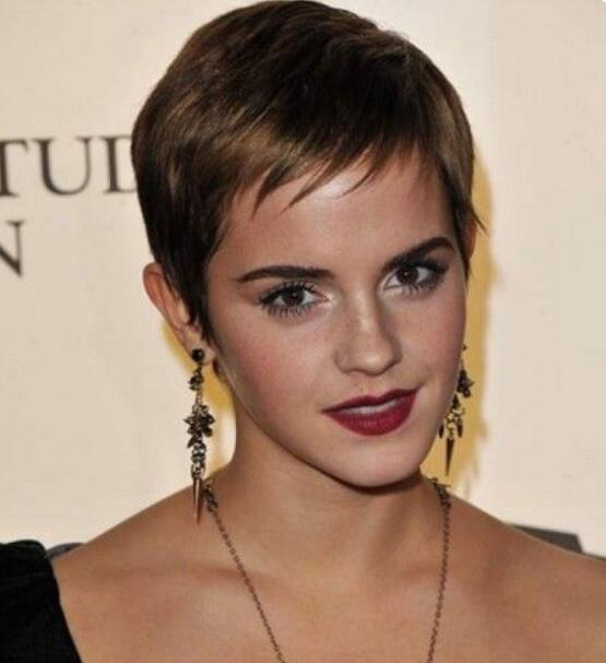 Emma Watson’s Long Pixie Cut