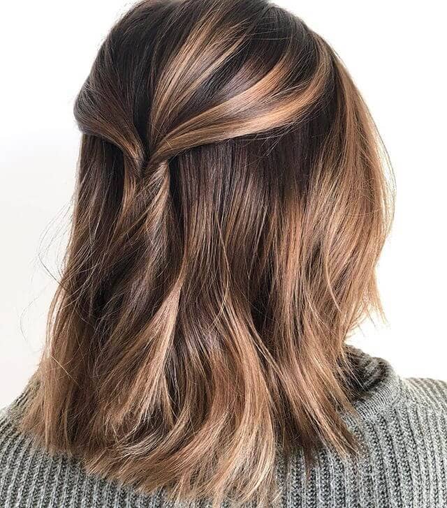 Light–brown highlights on medium hair