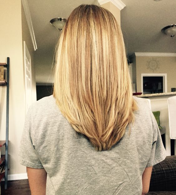 Short layers on multitoned blonde hair