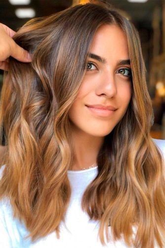 How to Choose a Hair Color For Tan Skin?