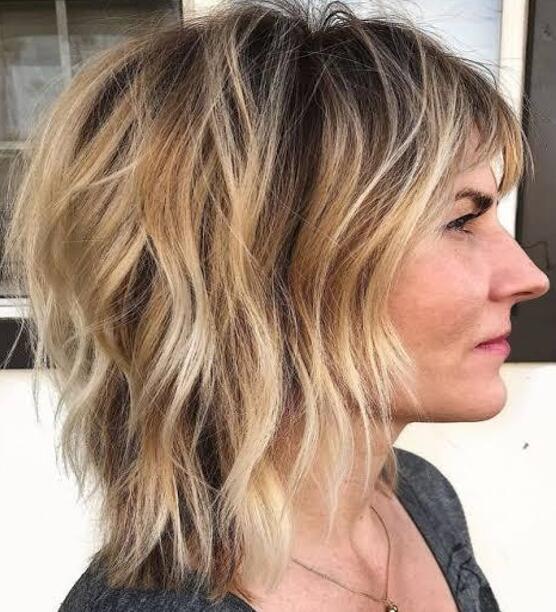 Shoulder-Length Shaggy Balayage