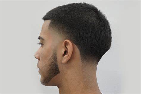 Buzzed Crown Mid-Taper Fade