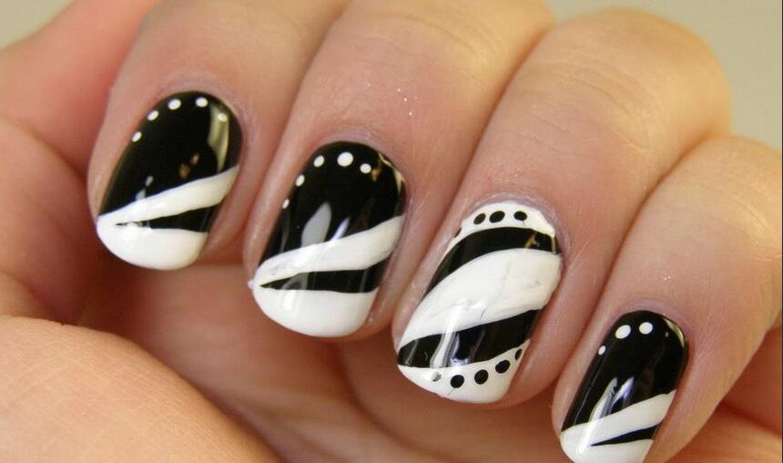 50 Black and White Nail Designs: Elegance for Your Fingertips